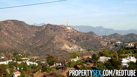 Вылизал анус рыжеволосой сучке перед проникновением в ее лоно