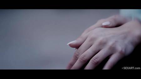 Худенькая девушка объездила сверху жилистый пенис симпатичного партнера