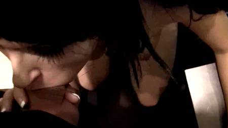 Залил девки лицо спермой