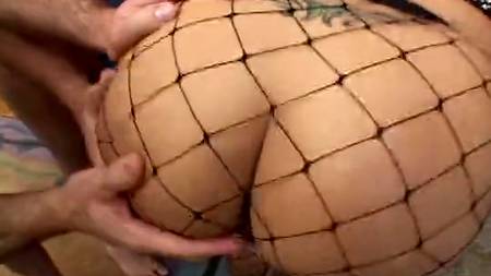 Пятеро - на одну