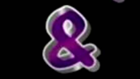 Красотка в кепке отдается в пизду и кончает от жесткой ебли