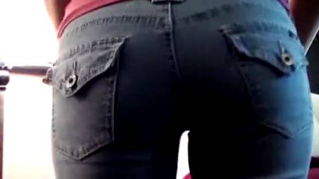 Девица так сосала, что чуть не обкончалась