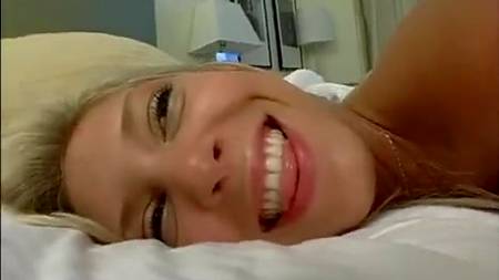 Брук снимает усталость сексом