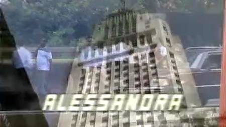 Алессандра дает в свою упругую попу