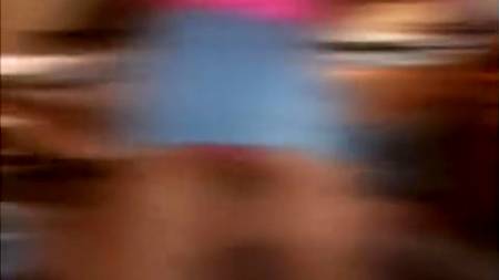 Брат наказывает сестру