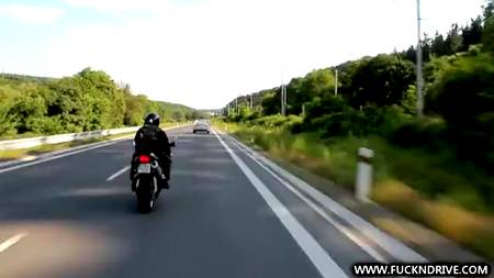 Страстный анал на мотоцикле