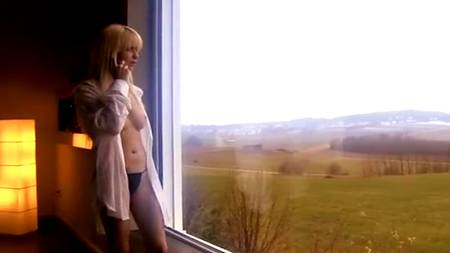 Сладкие эротические воспоминания блондинки