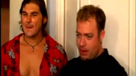 Толпой поимели рыжую