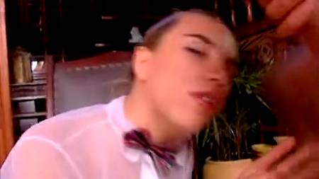 Сэнди была жестко оттрахана в жопу