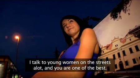 Согласилась перепихнуться в кустах