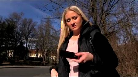 Одна отказала, зато вторая дала