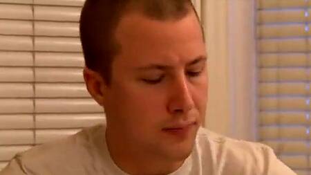 Мачеха помогает падчерице выбрать юбку и лижет её письку