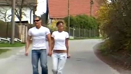 Нетривиальный разврат втроем