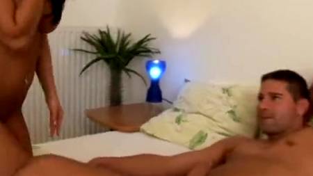 Повезло развлечься с развратной, горячей брюнеткой