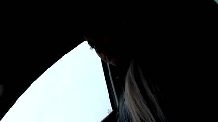 Одинокая девушка получила секс