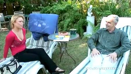 Как приятно вспомнить молодость с красивой телкой