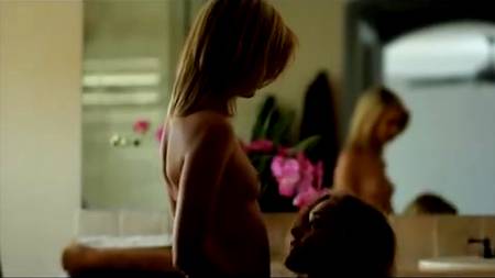 Блондинки показали невероятно красивый секс с мускулистым парнем