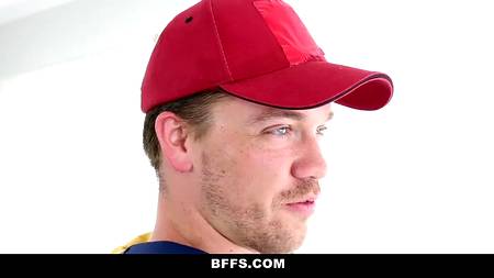 Задрот поймал и отымел трех девушек покемонов у себя дома