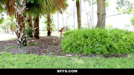 Задрот поймал и отымел трех девушек покемонов у себя дома