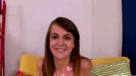 Русская студентка долбится в жопу и сосет хер