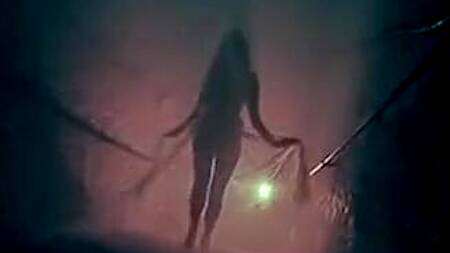 Телки в подвале доминируют над послушными мужиками