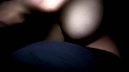 Пикапер ебет в подъезде брюнетку с большими натуральными сиськами