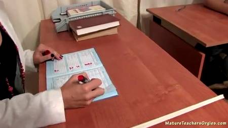 Молодой Василий позабавился с училкой