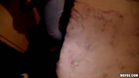 Купил сексуальные услуги у прохожей на улице