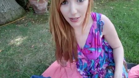 Горячий секс на улице с очень красивой девушкой Lauren Phillips