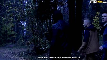 Русские парни жарят во все дыры симпатичных девок на порно вечеринке