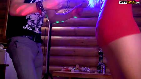 Русская оргия на даче с шикарными длинноногими девками