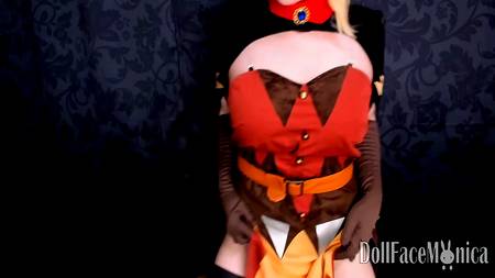 Косплейщица наслаждается анальным фистингом в костюме волшебницы