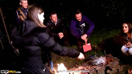 Русская оргия с двойным проникновением в роскошных девушек