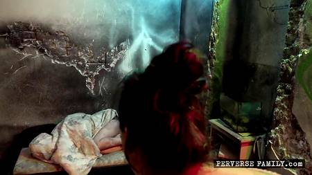 Мужик жестко наказал членом трех провинившихся молодых девушек