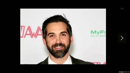 Длинноногая сучка струйно кончает на толстом члене опытного пихаря