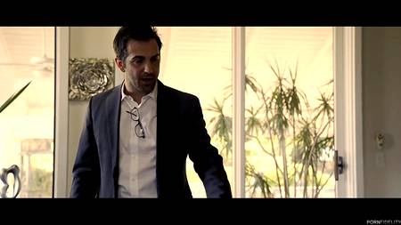 Длинноногая сучка струйно кончает на толстом члене опытного пихаря