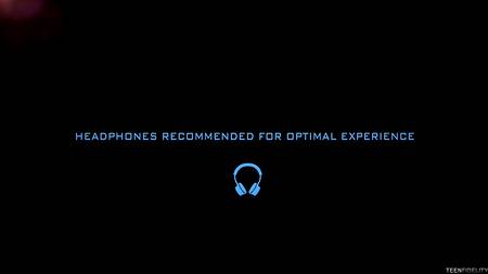 Отымел миниатюрную блондинку и мощно кончил ей на лицо