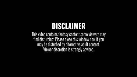 Красивая девушка жадно высосала их хахаля всю сперму