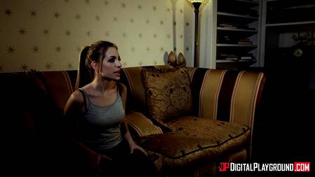 Загорелые лесбиянки наслаждаются в ванной красивым сексом