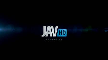 Узкоглазые мужики жарят в обе дырки красивую японку в черных чулках