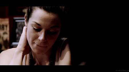 Горячие спортсменки устроили в раздевалке лесбийскую групповушку