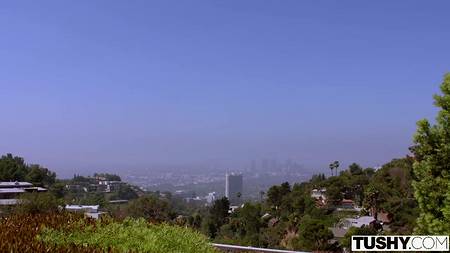 Фантастический анальный секс с грудастой молодой блондинкой