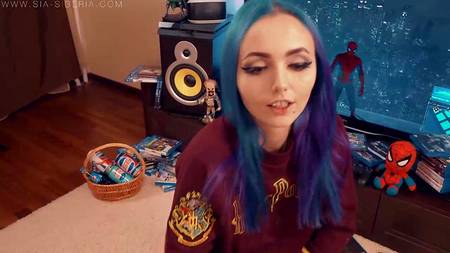 Няшная молодуха отдалась бойфренду в попку в любительском порно