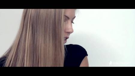 Красивый лесбийский секс втроем с ухоженными длинноногими сучками