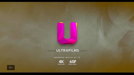 Станцевала стриптиз и красиво отдалась парню в разных позах