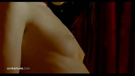 Станцевала стриптиз и красиво отдалась парню в разных позах