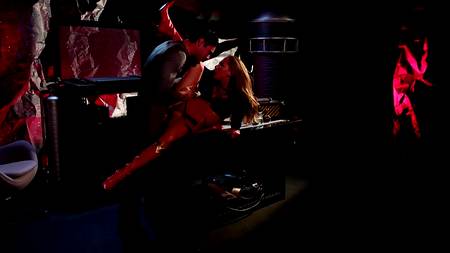 Фильм: Супердевочка: Пародия (с русским переводом)