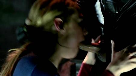 Фильм: Супердевочка: Пародия (с русским переводом)