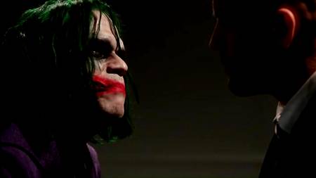 Бэтмен Против Супермена (с русским переводом)