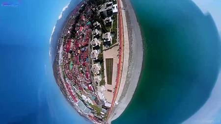 Чувак оприходовал косплейщицу в подъезде и мощно кончил ей в рот